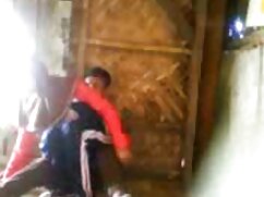 Cô gái tóc vàng với mái sex thủ dâm bằng máy tóc dài chuyên gia trong việc thổi kèn từ người khổng lồ