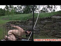 Bướu gái vú to thủ dâm