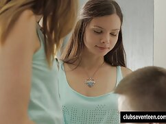 Bốn người trong âm đạo của cô khó khăn như thu dam 2k1 vậy
