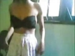 Nhân phá hủy mông của nô lệ, gai thu dam trong toilet với một quái vật