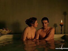 mẹ gái móc lồn tự sướng